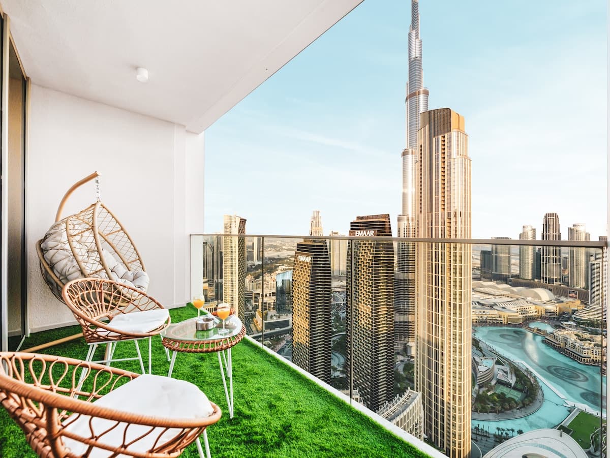 4 Bedroom Furnished Apartment with Burj Khalifa And Fountain View | Forte Towers